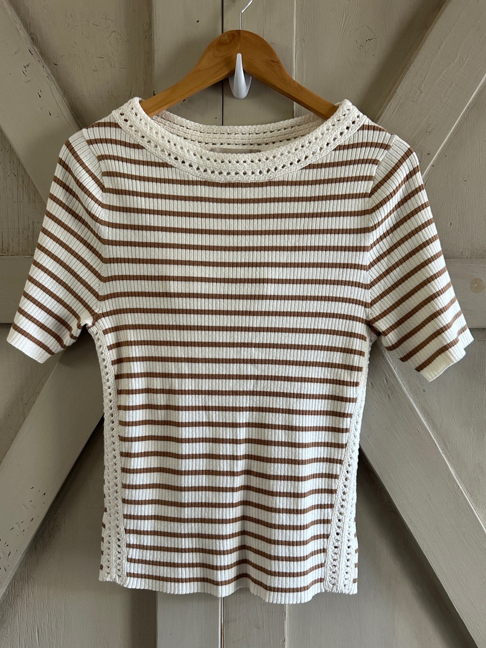 LOFT XL Ribbed Stripe Crochet Trim Top Ivory Brown Short Sleeve Knit